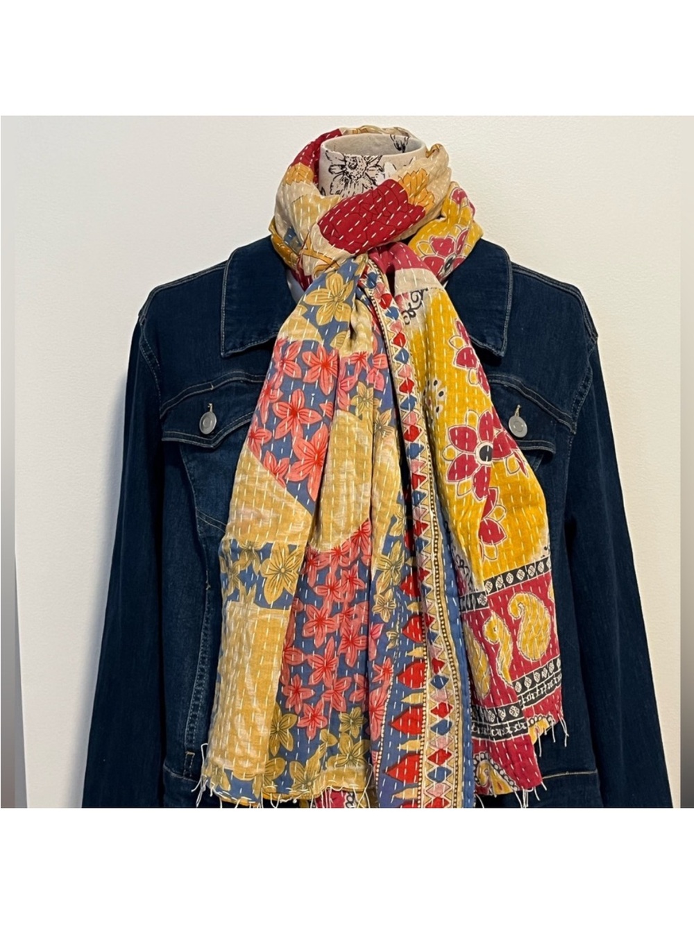 Beautiful Reversible Kantha Scarf in pink, red, yellow and blue - Picture 3 of 15